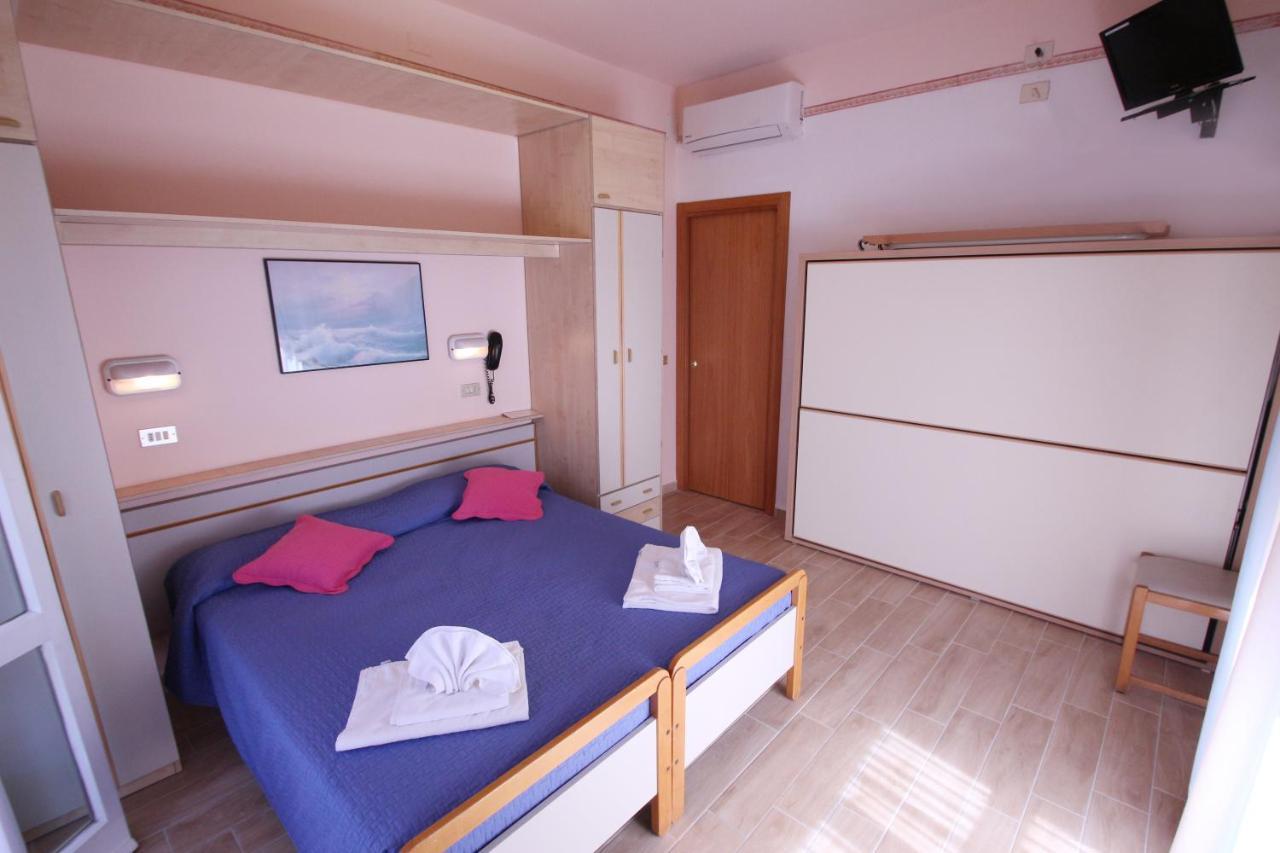 Hotel Colorado 里米尼 外观 照片