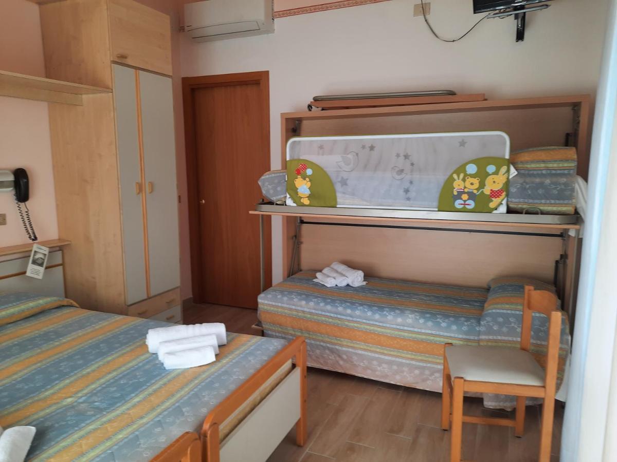 Hotel Colorado 里米尼 外观 照片